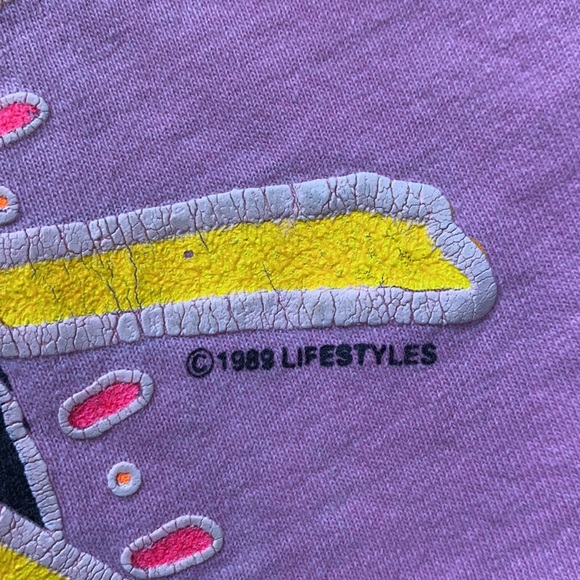 Authentic Vintage Late 1980’s / Early 1990’s Midriff T’Shirt with Summer Design - Picture 7 of 10